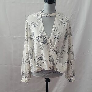 LUSH Woman V-Neck With Button Collar Black & Beige Floral Blouse, Size: S